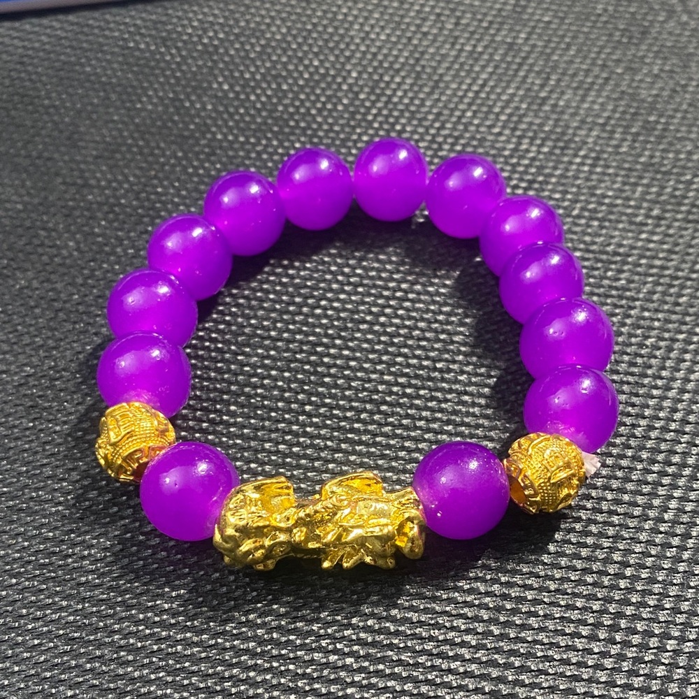 Purple Beaded Bracelet with Gold Accents (Piyao)
